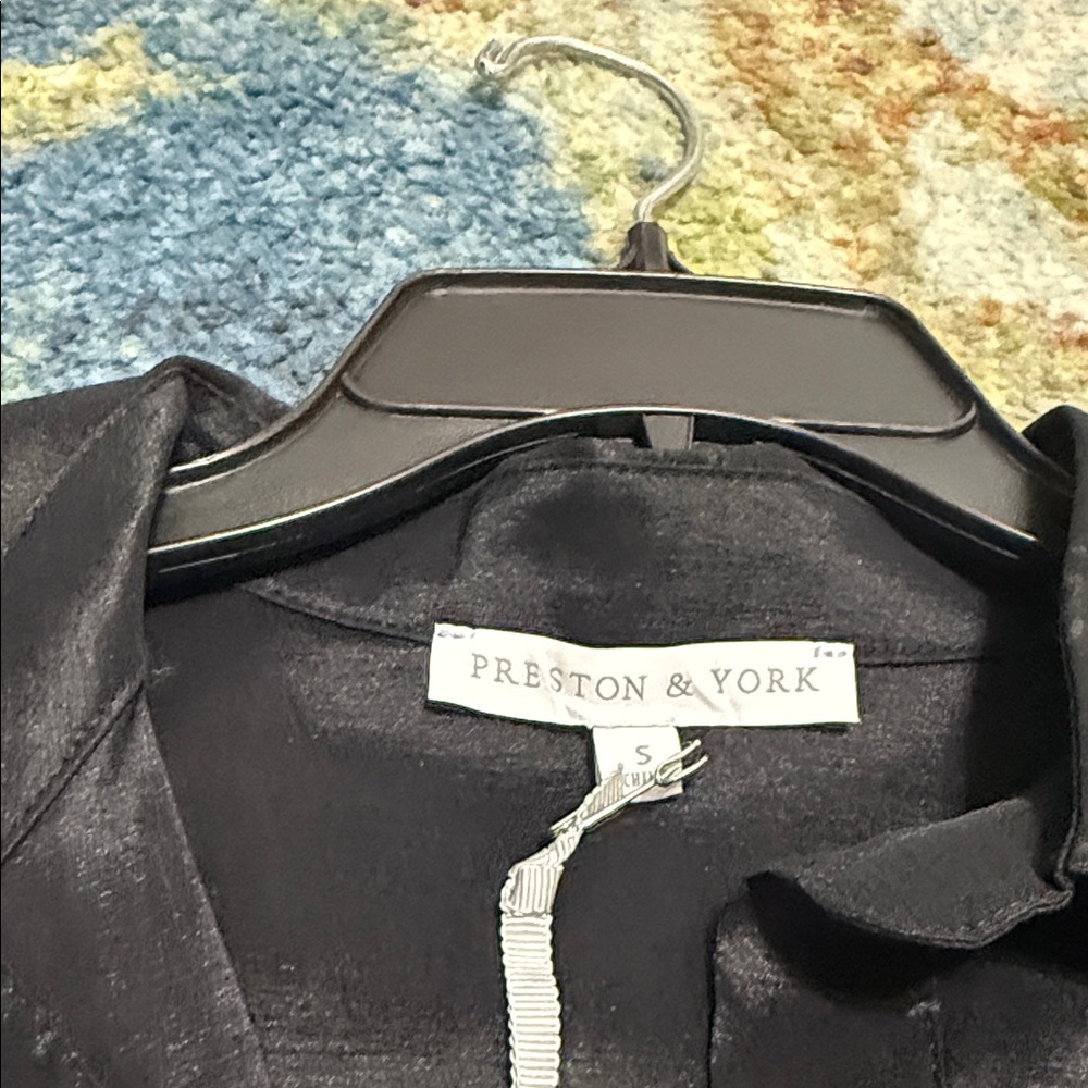 Preston & York Classic Black Top